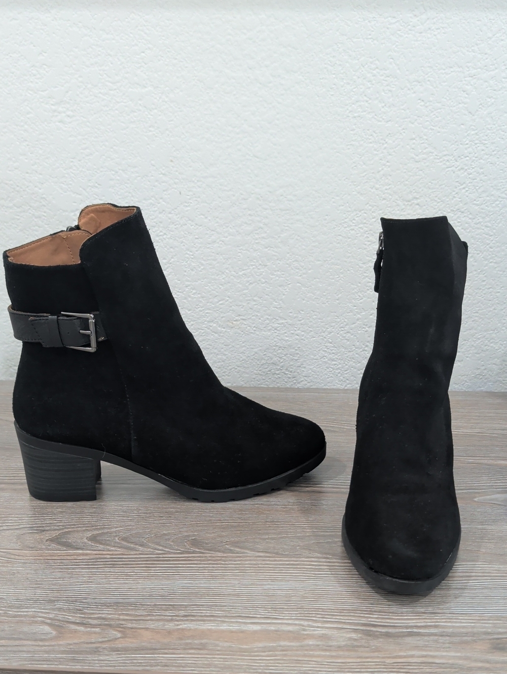Near New Gentle Souls FLORA Black Suede Leather Waterproof Booties 10 Ankle Boot